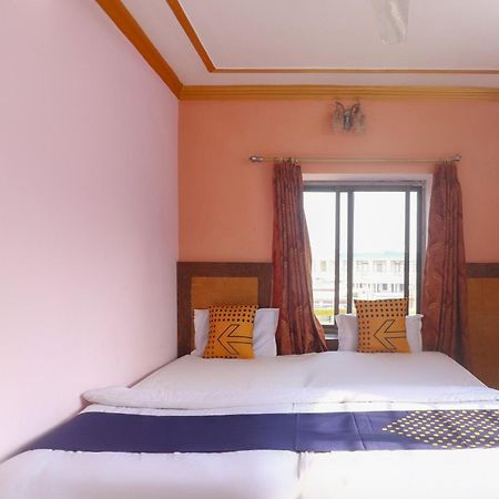 Spot On 75963 Hotel Prince Bodh Gaya Exterior photo